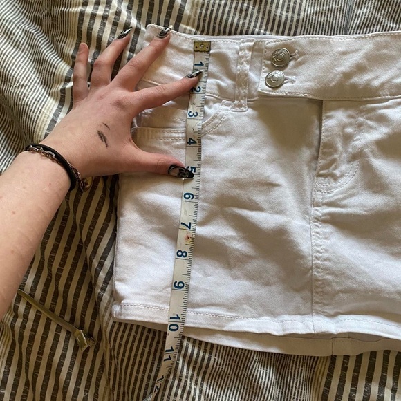 white stretchy jean double button low-mid rise mini skirt perfect.。.:*☆ - Picture 5 of 6